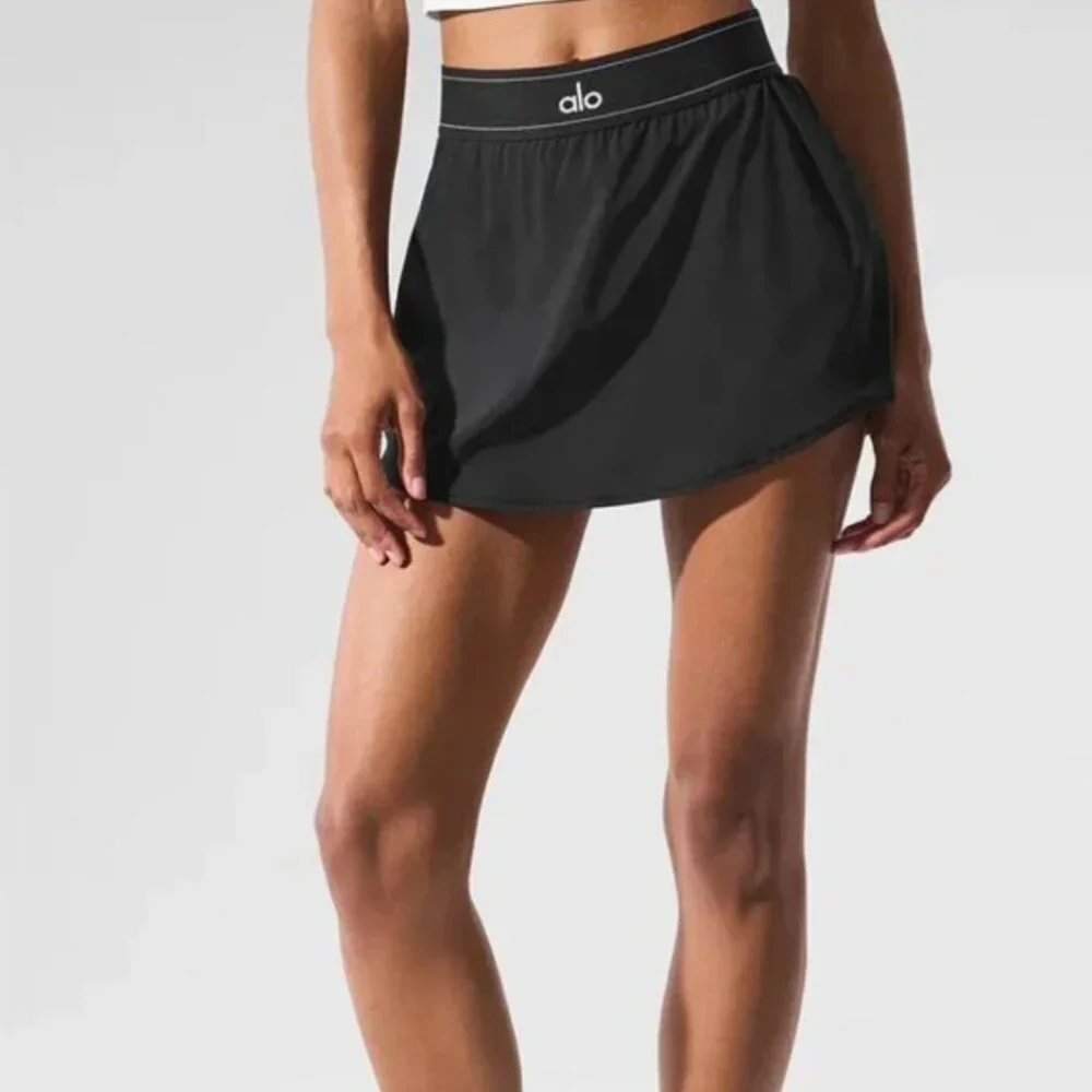 Alo Yoga Black Tennis Skirt , Medium Size , NWOT